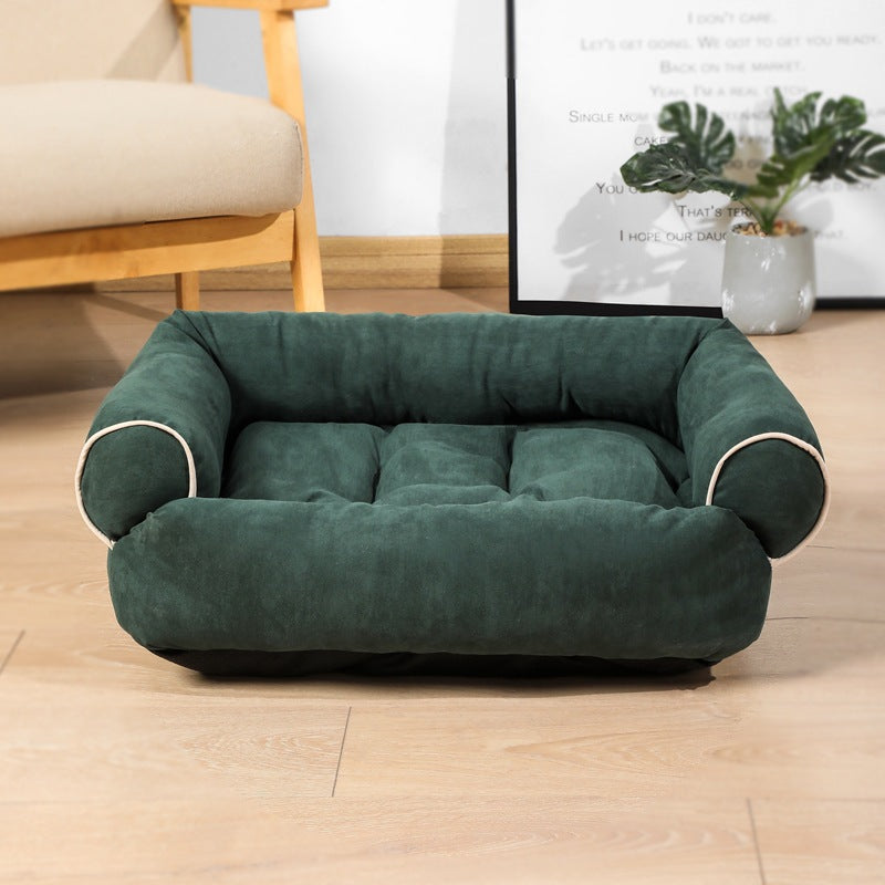 Hundebett im Sofadesign