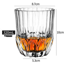 Lade das Bild in den Galerie-Viewer, Whisky Gläser
