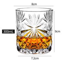 Lade das Bild in den Galerie-Viewer, Whisky Gläser
