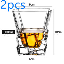 Lade das Bild in den Galerie-Viewer, Whisky Gläser
