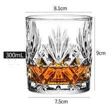 Lade das Bild in den Galerie-Viewer, Whisky Gläser
