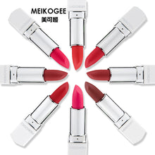 Lade das Bild in den Galerie-Viewer, Matter Lippenstift
