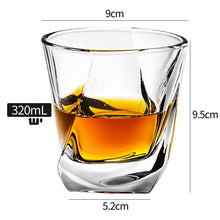 Lade das Bild in den Galerie-Viewer, Whisky Gläser
