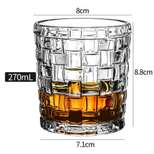 Lade das Bild in den Galerie-Viewer, Whisky Gläser
