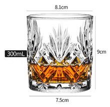 Lade das Bild in den Galerie-Viewer, Whiskey Gläser
